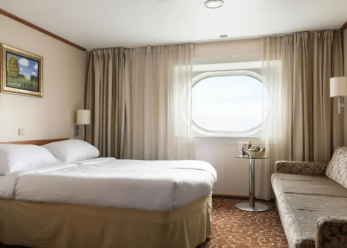 Tallink Ferry - Baltic Queen To Stockholm  تالين