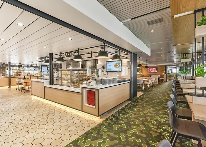 Tallink Ferry - Baltic Queen To Stockholm  Reval